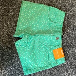 Gymboree Green sprinkle Girls shorts size 5 NWT